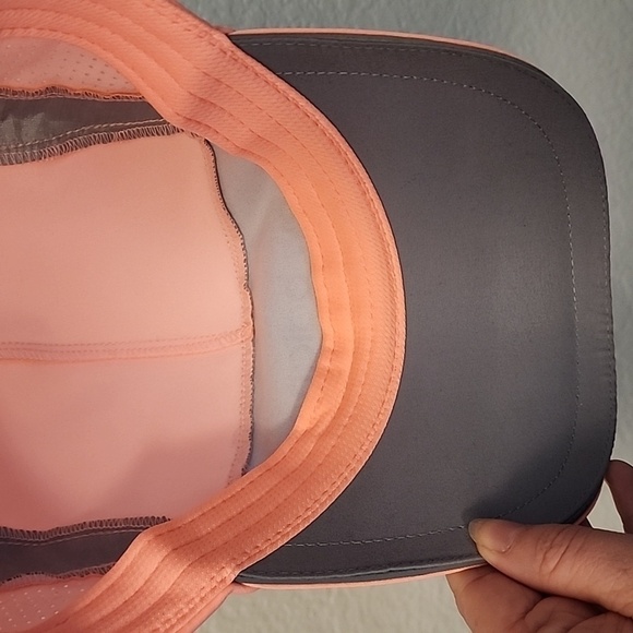 New Balance Laser Running Cap - Coral and Grey - Picture 6 of 8